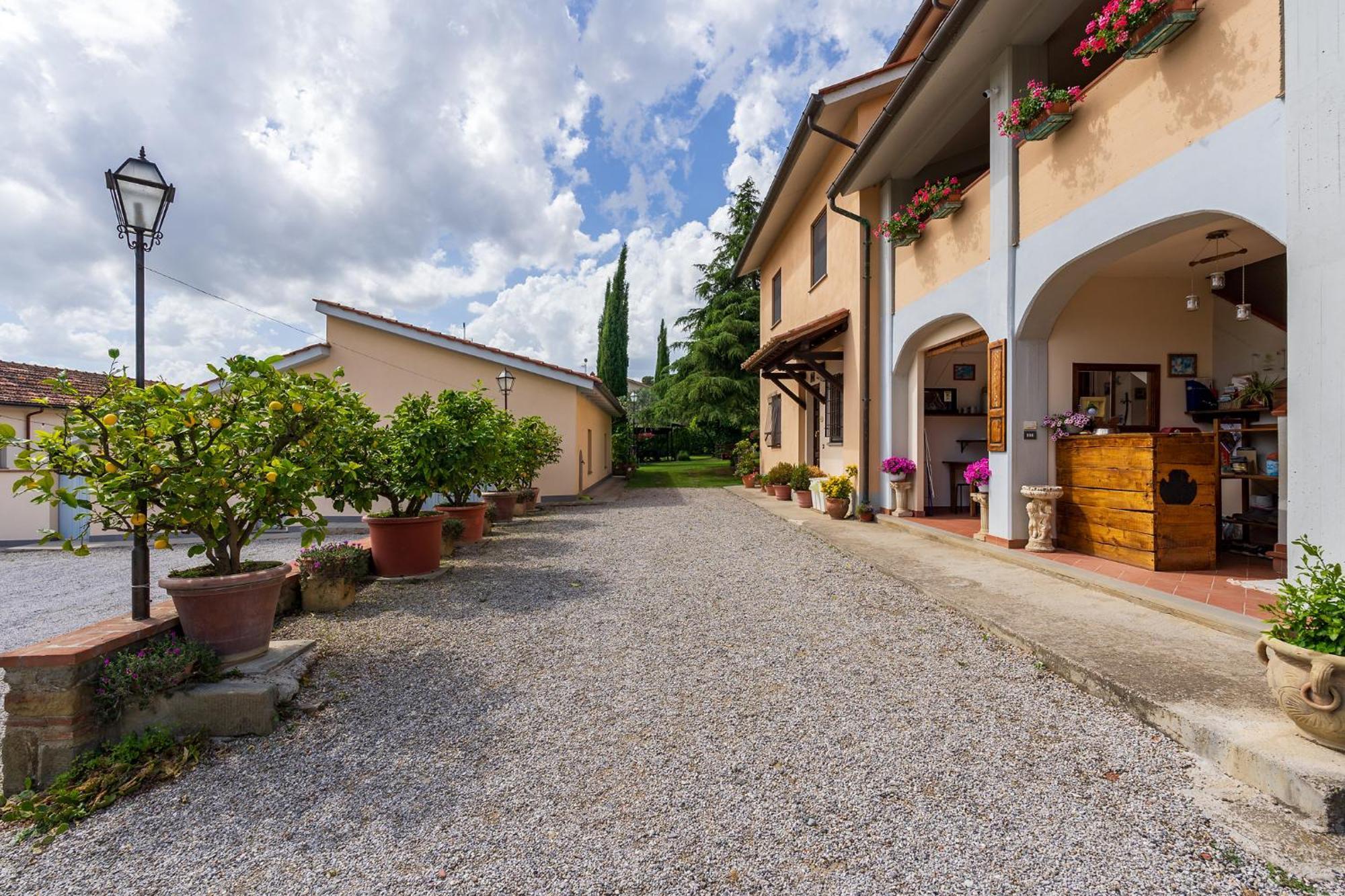 Agriturismo Fattoria Podere Peciano Cortona Esterno foto